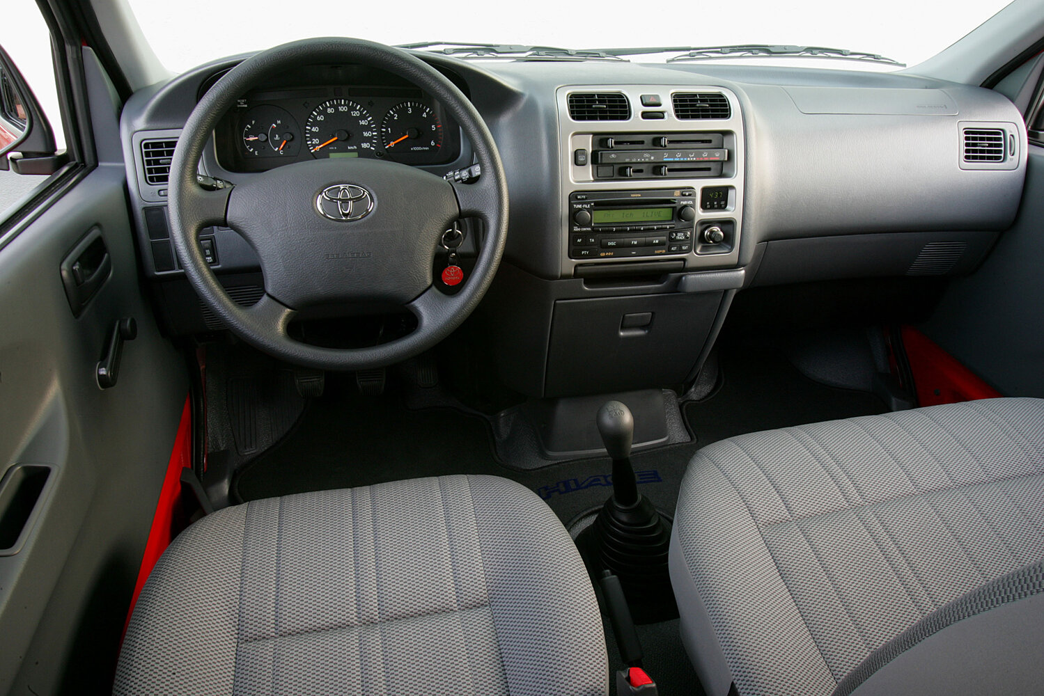 Toyota HiAce, XH10 Рестайлинг, 2006–2012, Фургон: Передняя панель