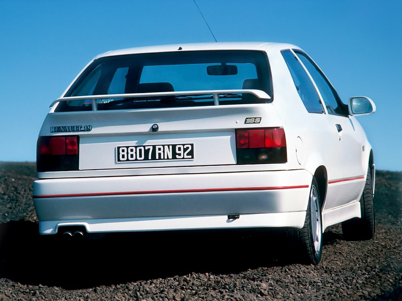 Renault 19, II, 1992–2002, Хэтчбек 3 дв.: Вид сзади