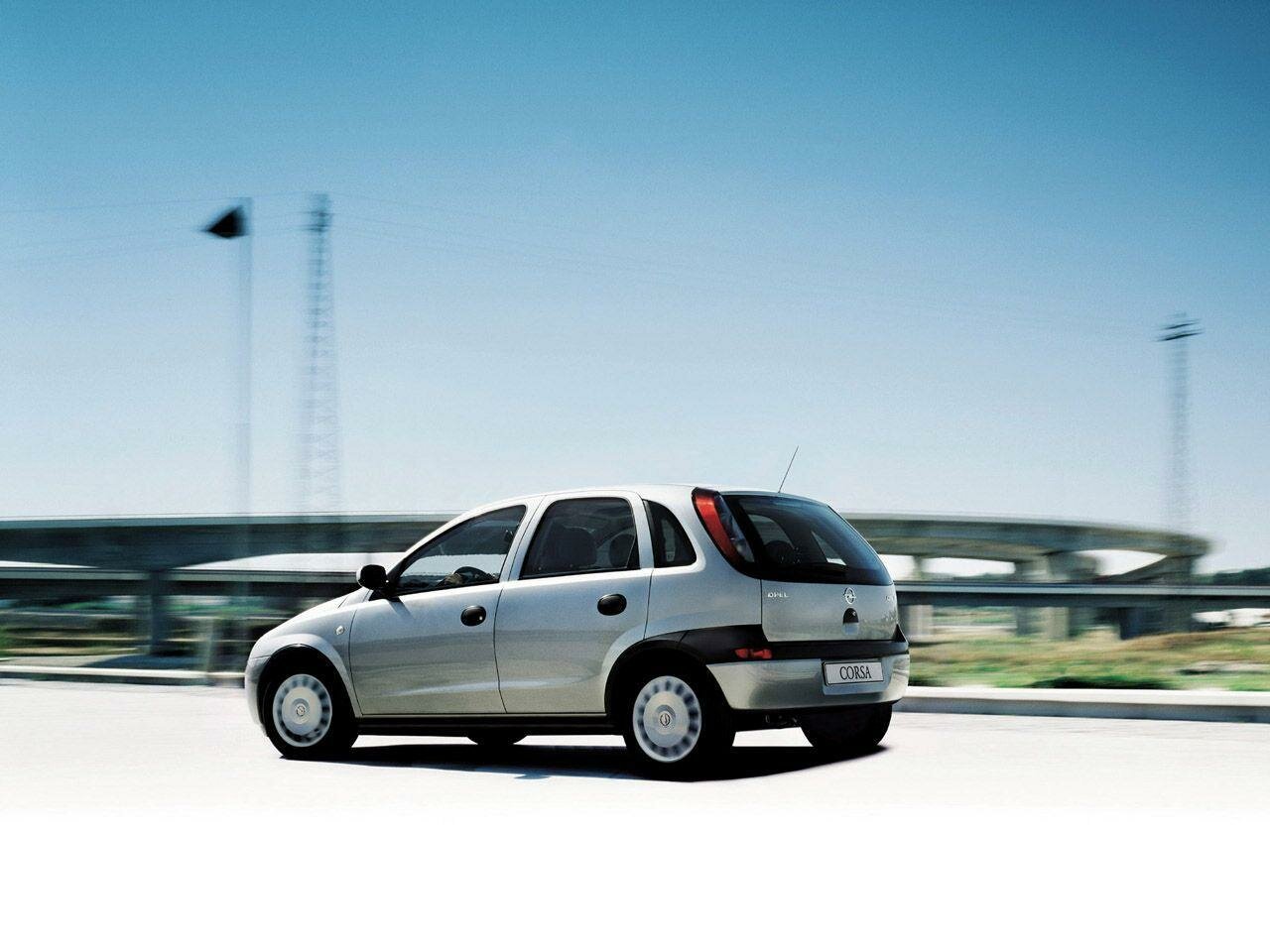 Opel Corsa, C, 2000–2003, Hatchback 5 door: Rear three-quarter view