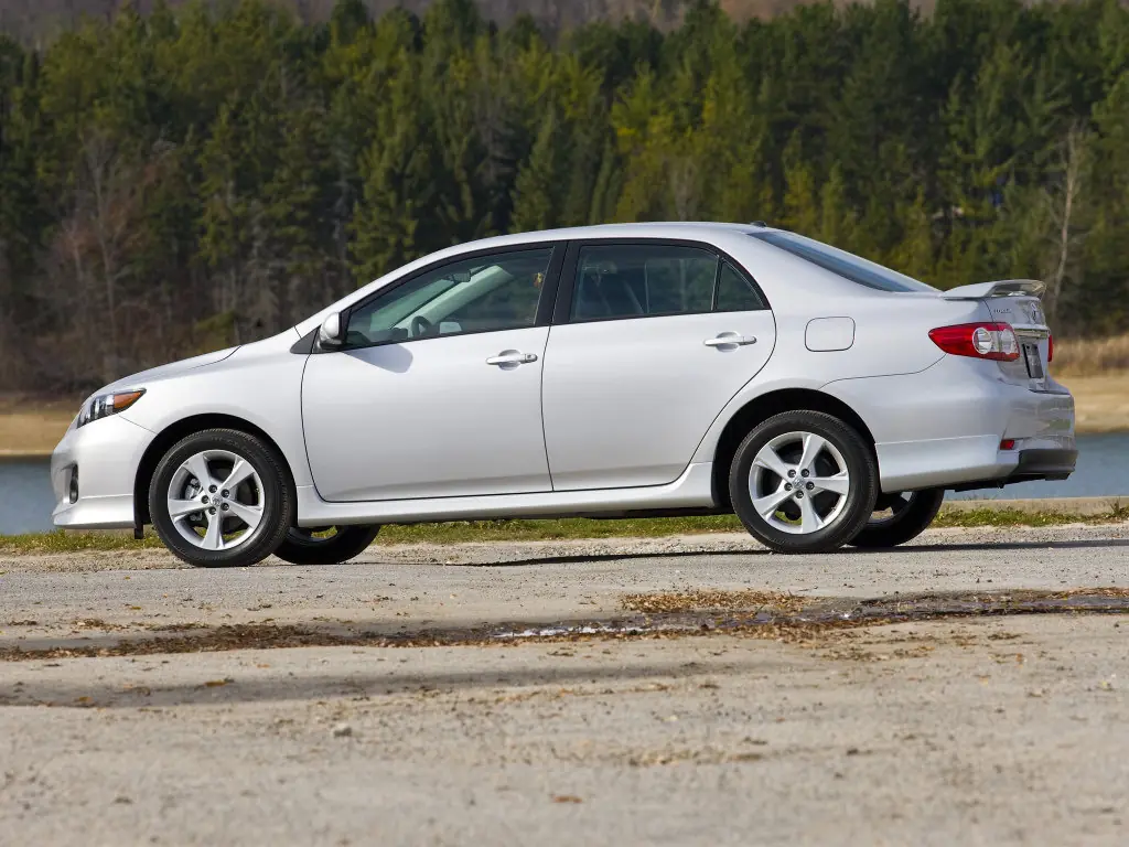 Toyota Corolla, 10 поколение, E140, рестайлинг, Седан, США, 10.2010 - 09.2013: фото поколения 16