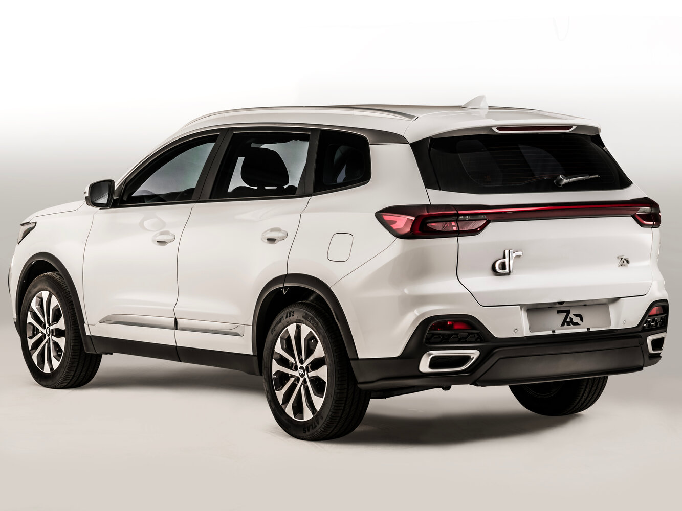 DR 7.0, , 2023–2026, SUV 5 door: Rear three-quarter view