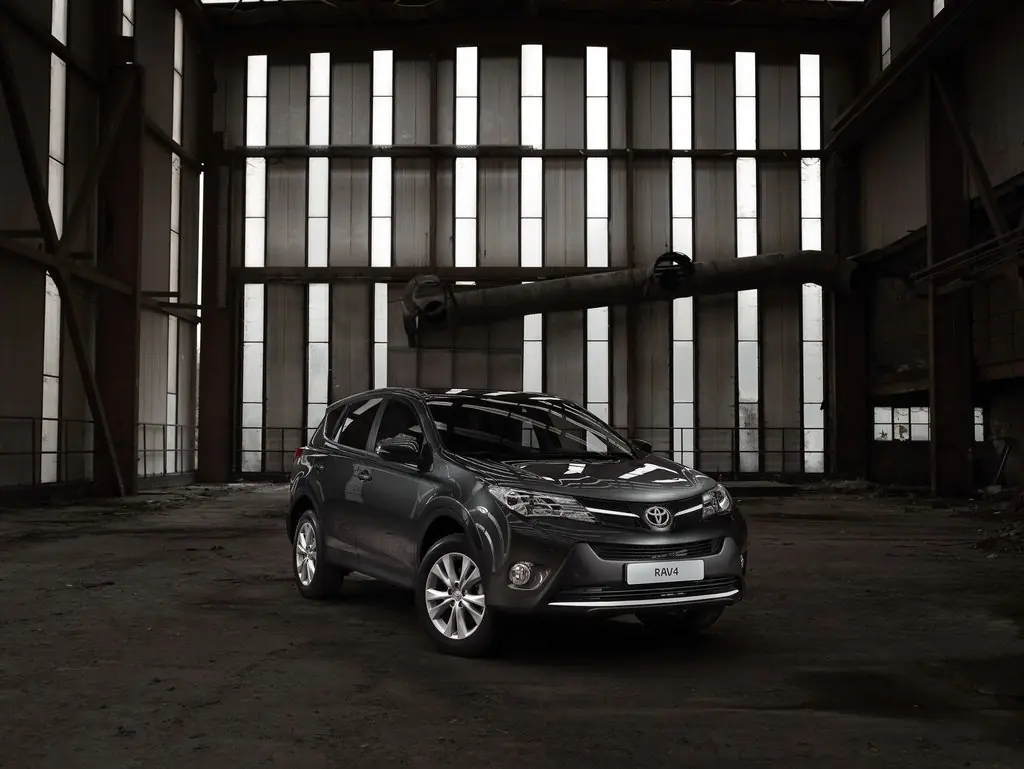 Toyota Rav4, 4 поколение, XA40, Джип/suv 5 дв., Россия, 11.2012 - 12.2015: фото поколения 12