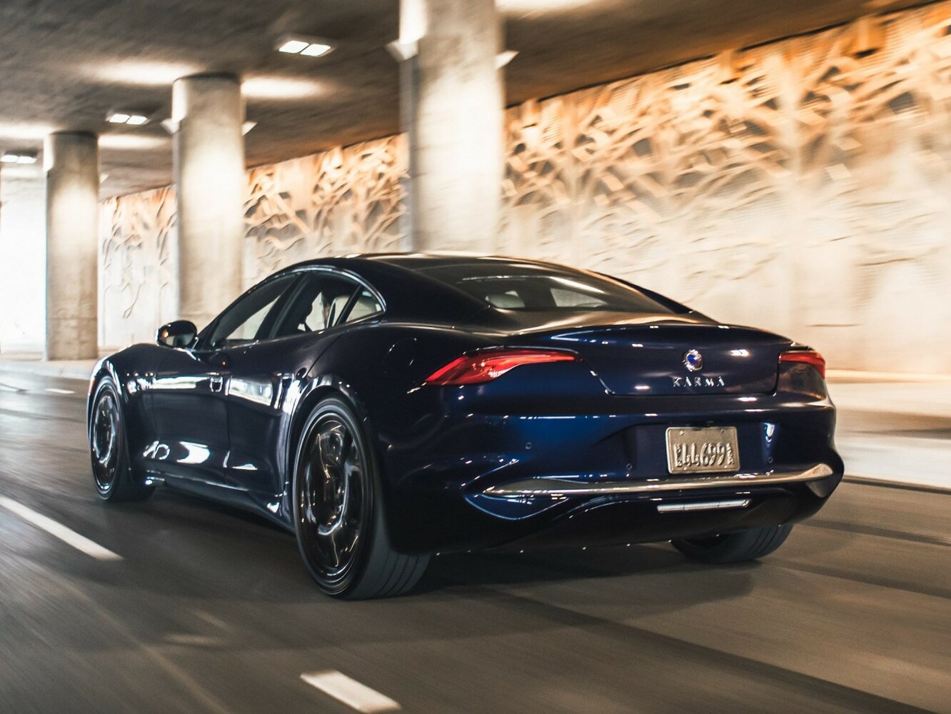 Karma Revero GT, , 2020–2026, Седан: Вид сзади в три четверти