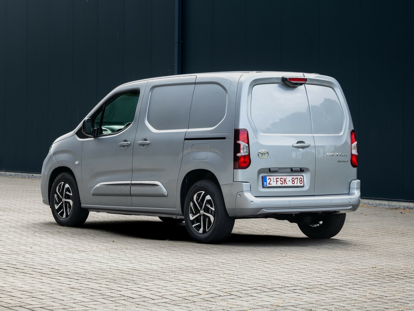 Toyota ProAce City, I facelift, 2024–2026, Van L1: Rear three-quarter view
