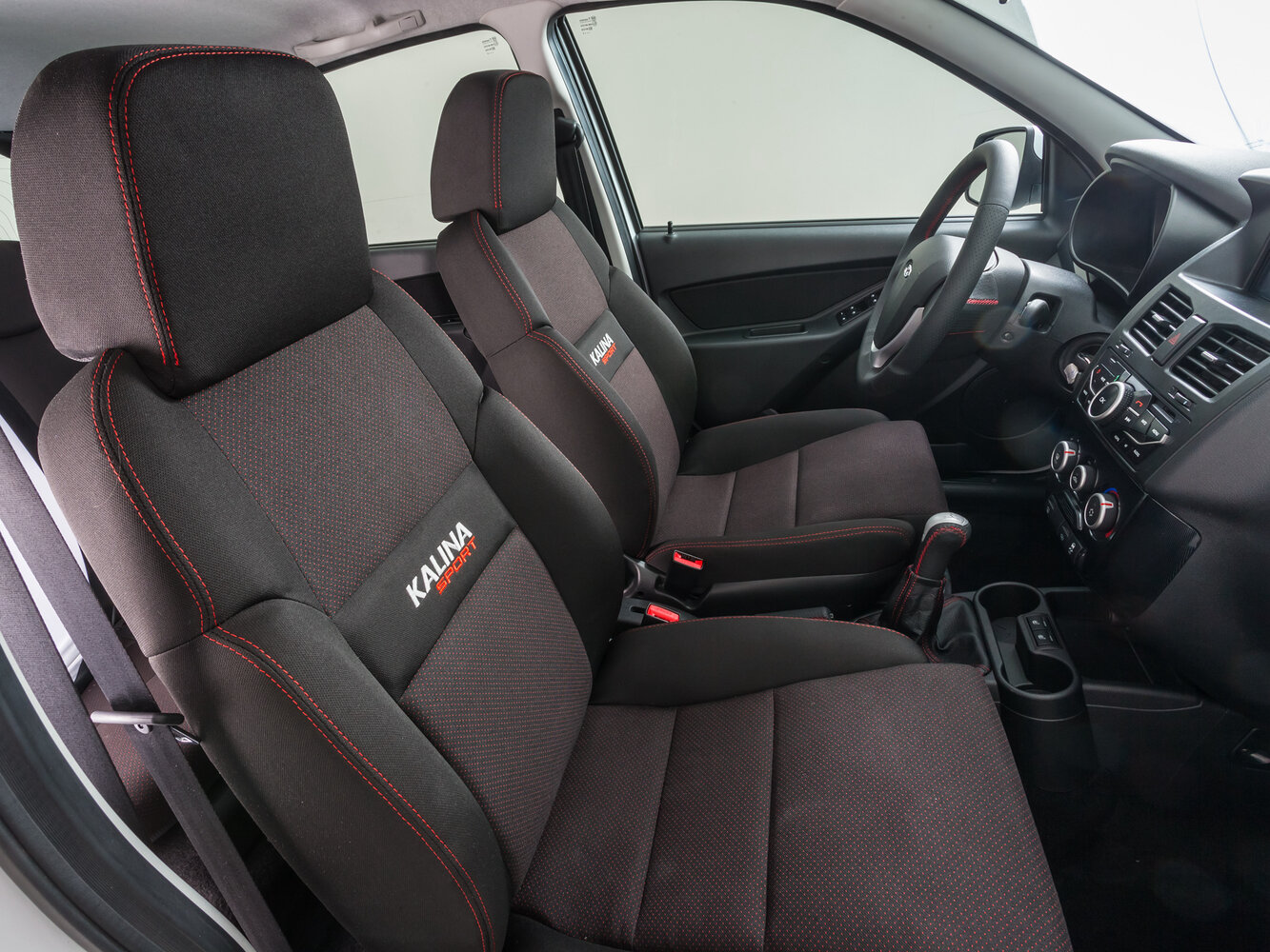 Lada (ВАЗ) Kalina, II, 2013–2018, Hatchback 5 door Sport: Front cabin