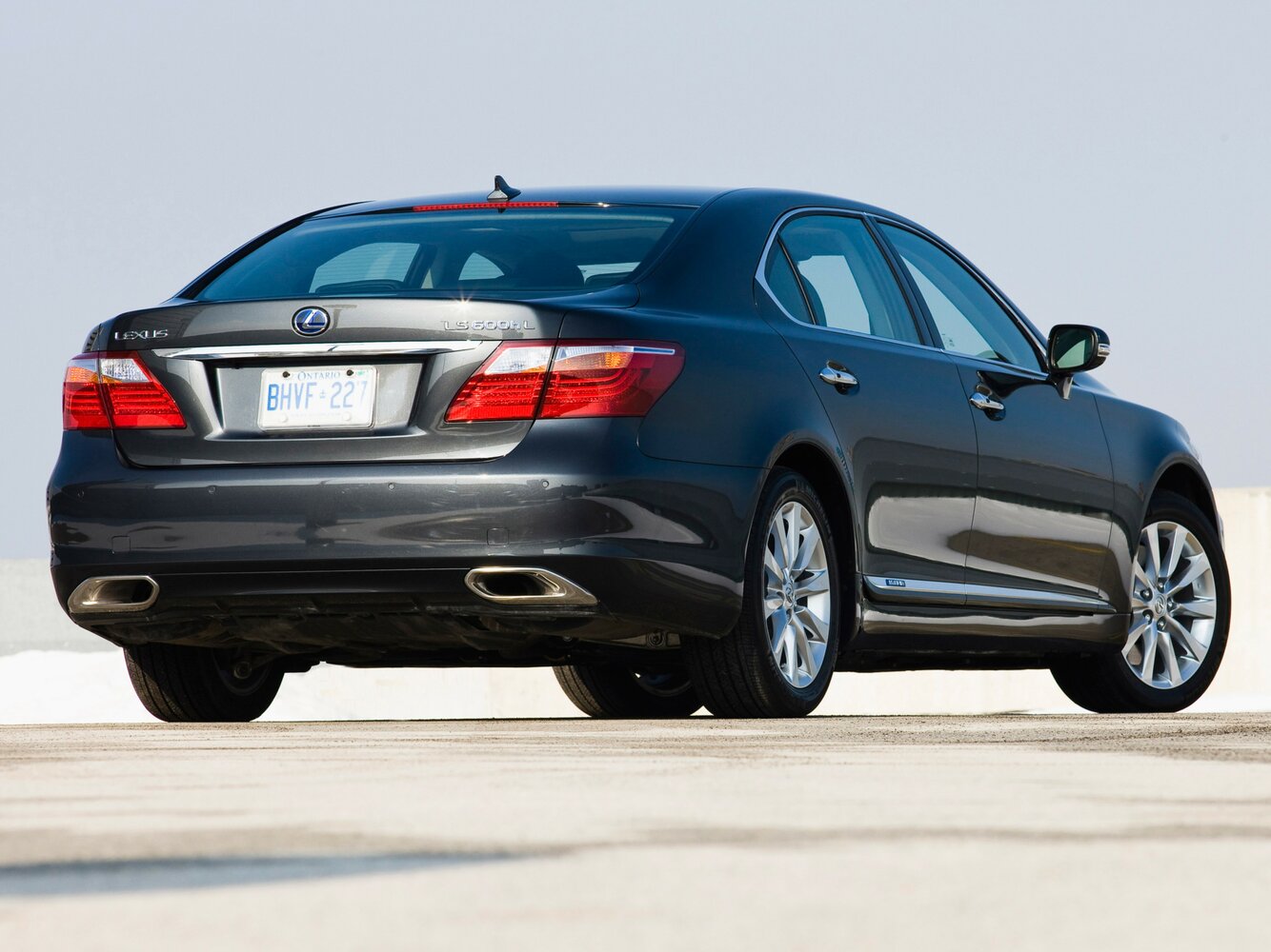 Lexus LS, IV Рестайлинг, 2009–2012, Седан Long: Вид сзади в три четверти