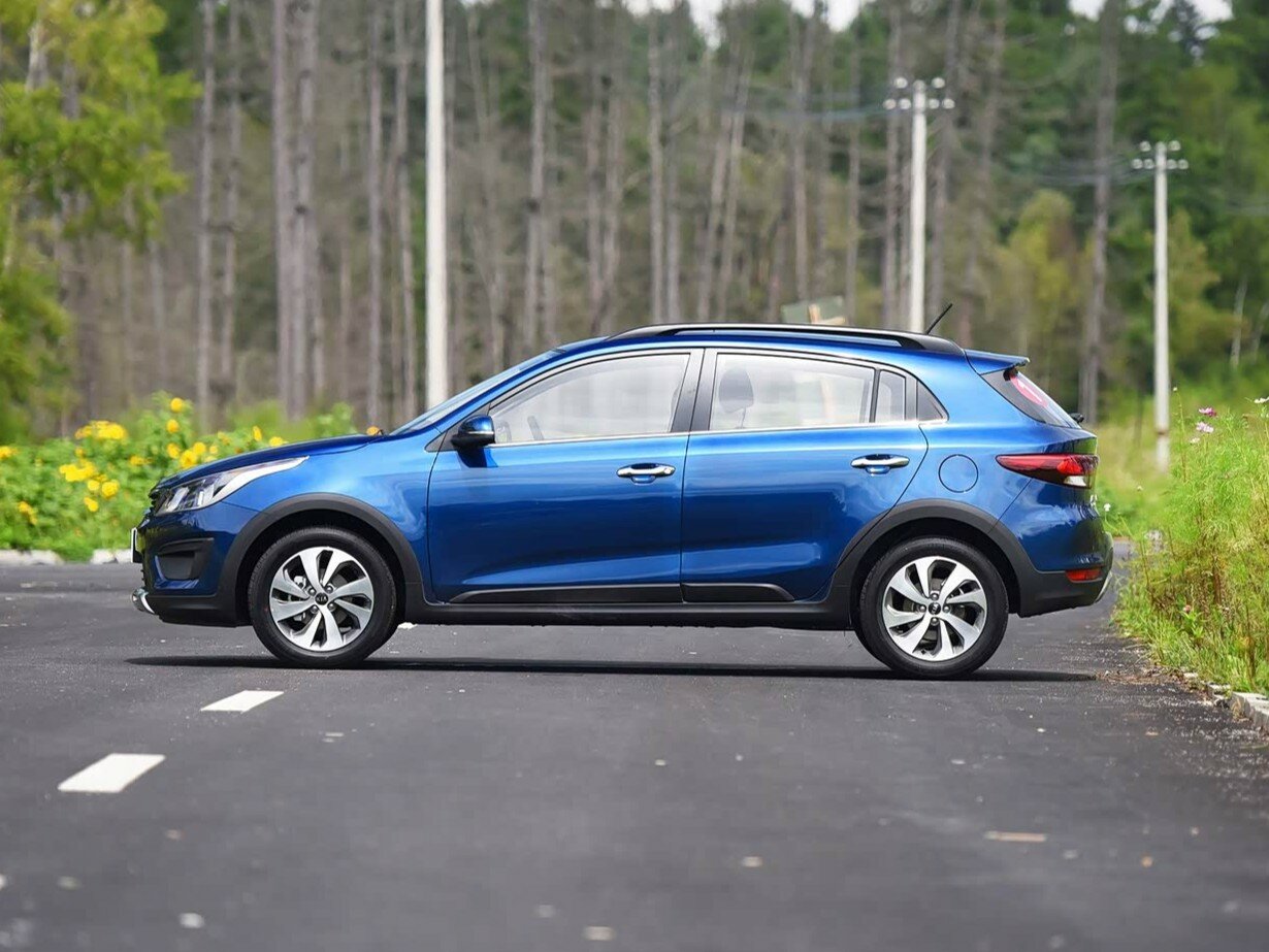 Kia KX Cross, , 2017–2020, Хэтчбек 5 дв.: Вид сбоку