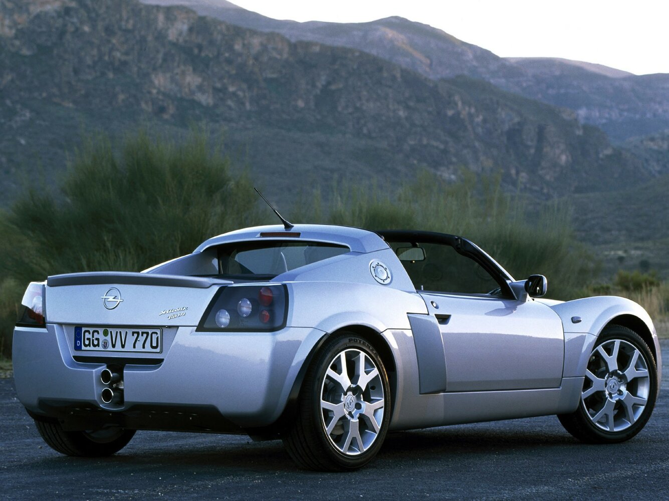 Opel Speedster, , 2000–2005, Тарга: Вид сзади в три четверти