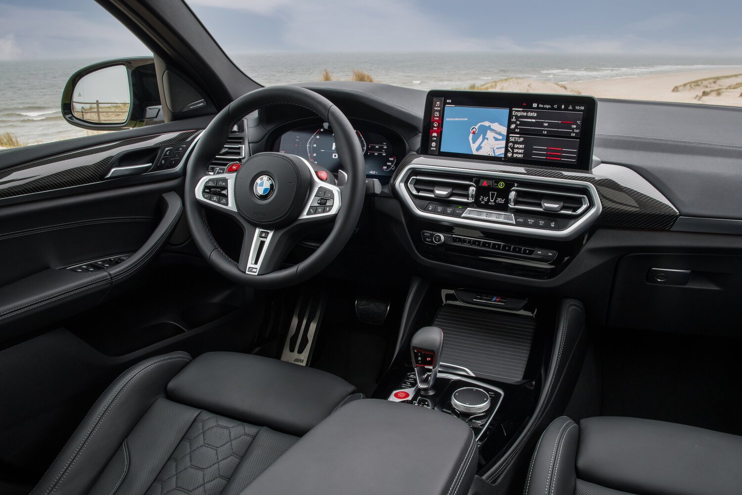 BMW X4 M, I (F98) Рестайлинг, 2021–2026, Внедорожник 5 дв.: Передняя часть салона