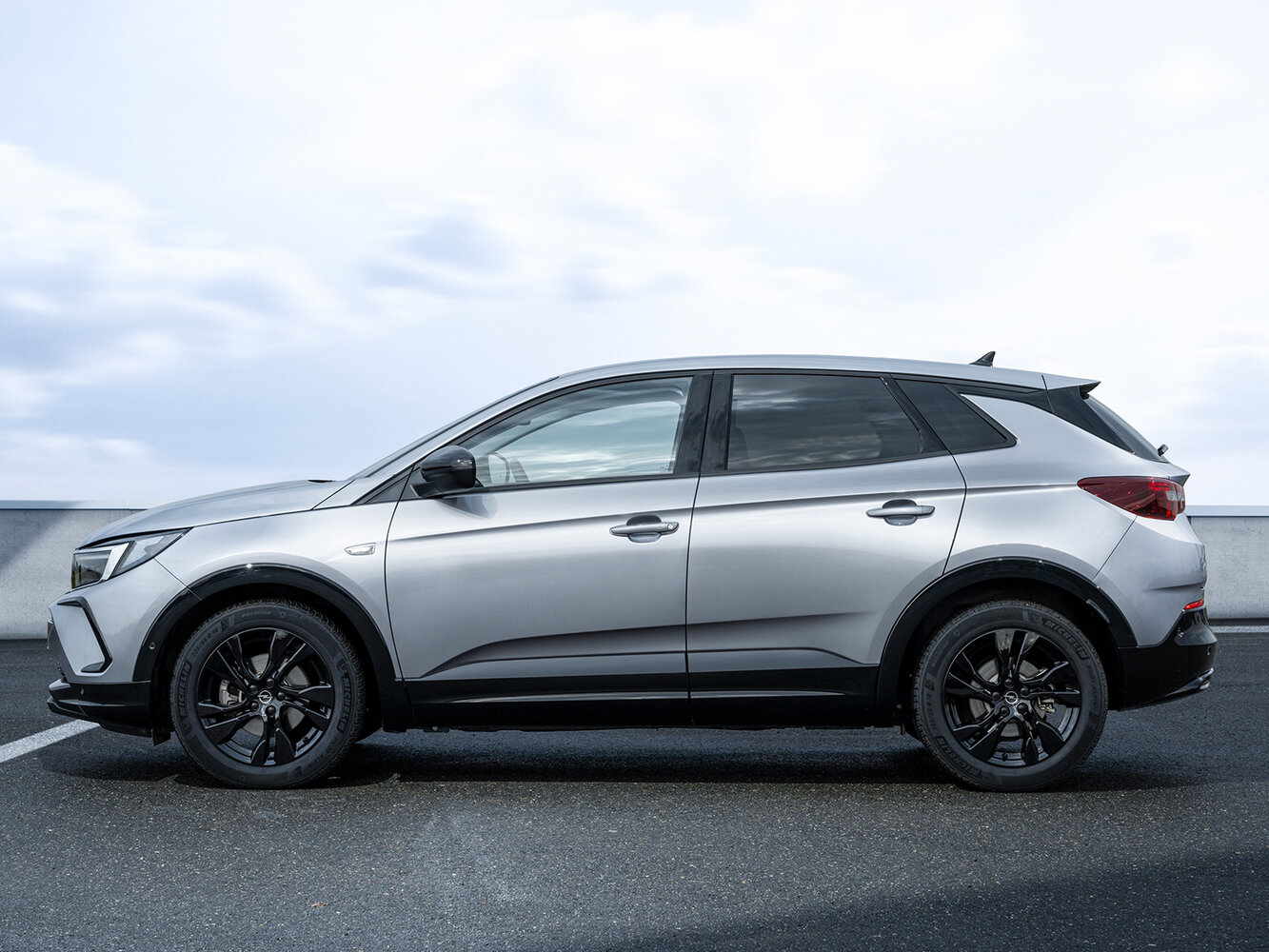 Opel Grandland, I Рестайлинг, 2021–2024, Внедорожник 5 дв.: Вид сбоку