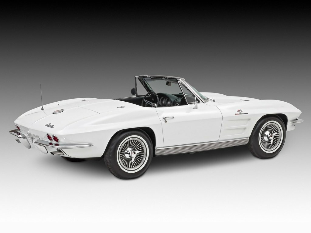 Chevrolet Corvette, C2, 1963–1967, Кабриолет: Вид сзади в три четверти