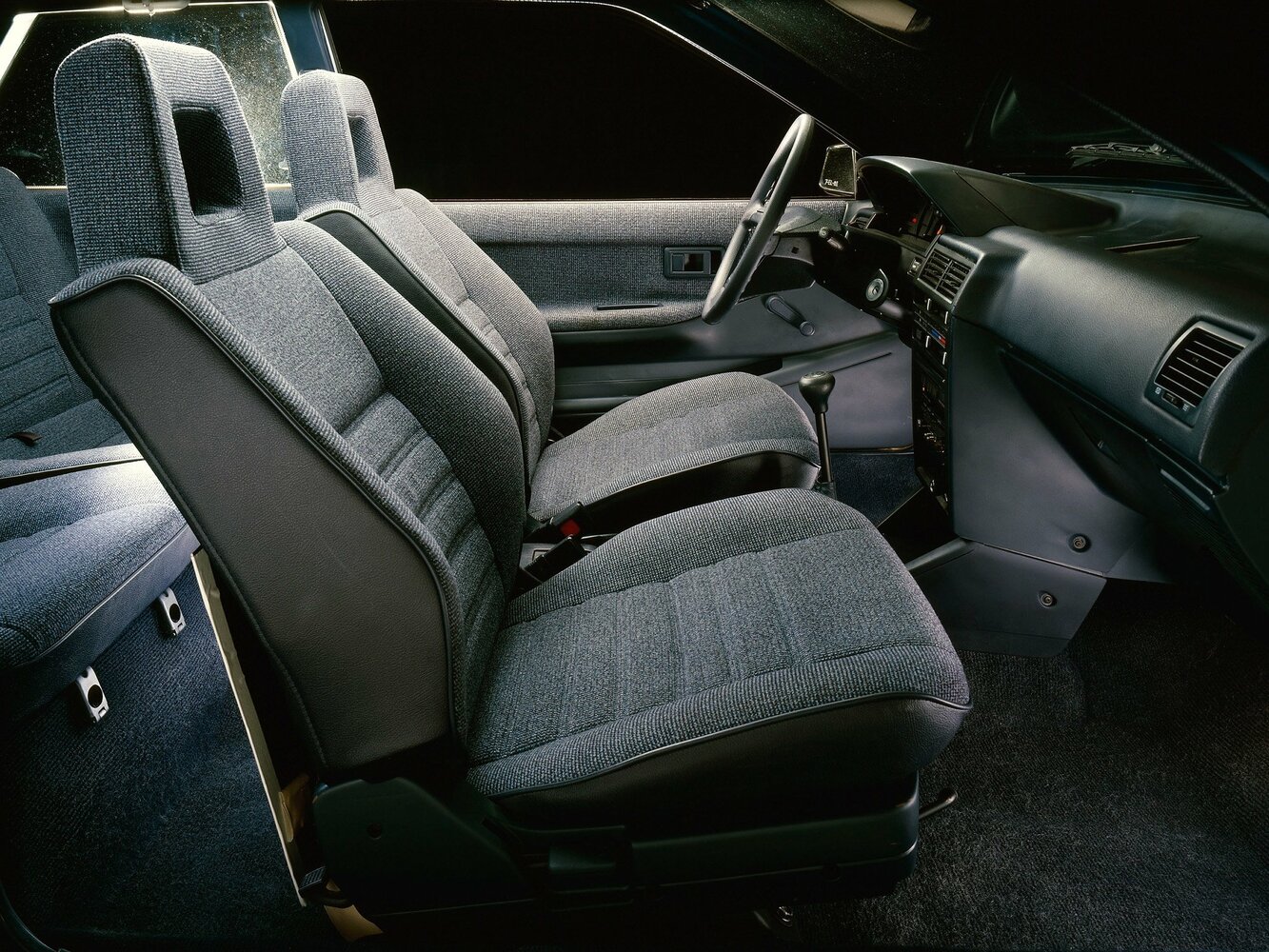 Toyota Tercel, III (L30), 1986–1990, Hatchback 3 door: Front cabin