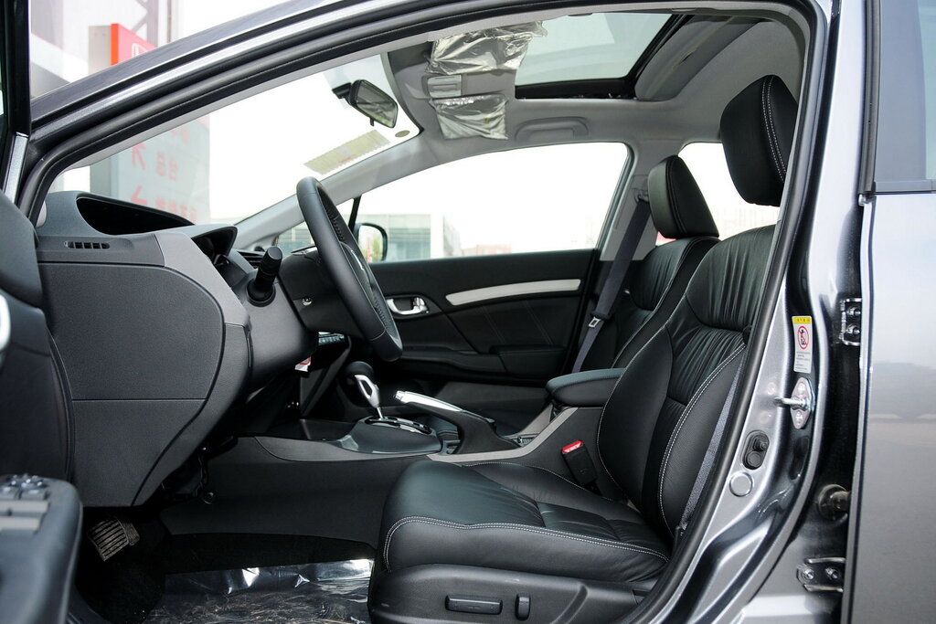 Honda Civic, 9 поколение, Седан, Китай, 01.2011 - 05.2014: фото поколения 8