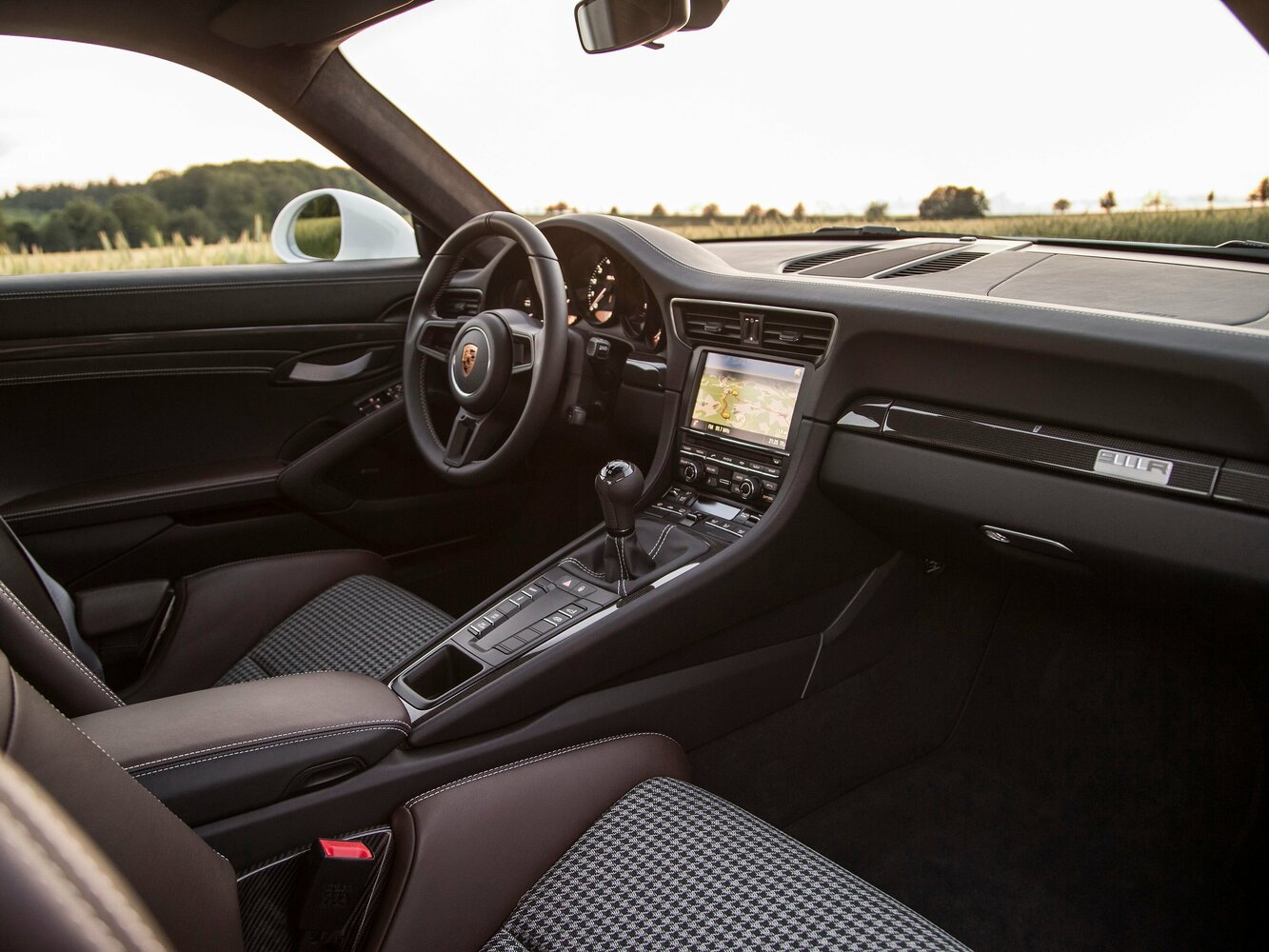 Porsche 911 R, 991, 2016–2019, Купе: Передняя часть салона