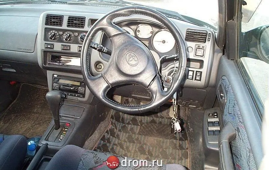 Toyota Rav4, 1 поколение, XA10, рестайлинг, Джип/suv 5 дв., Япония, 09.1997 - 04.2000: фото поколения 16
