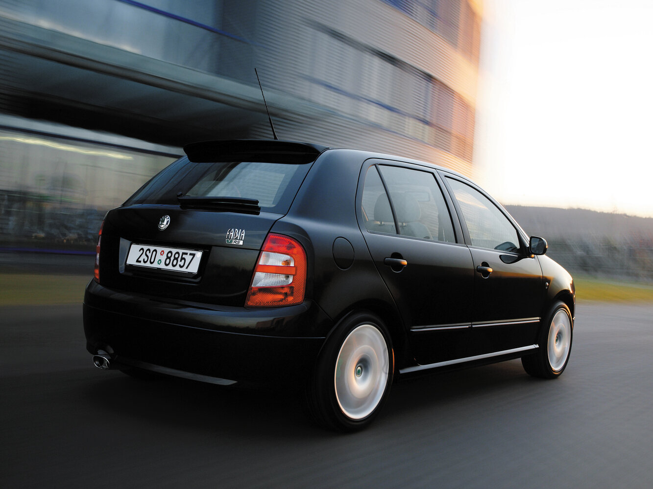 Skoda Fabia RS, I, 2003–2004, Hatchback 5 door: Rear three-quarter view