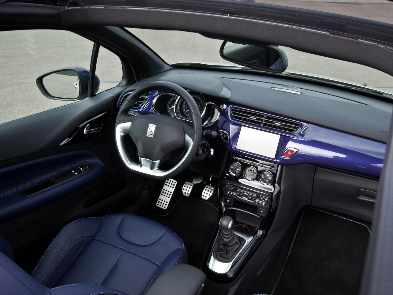 Citroen DS3, I, 2009–2014, Convertible: Front cabin