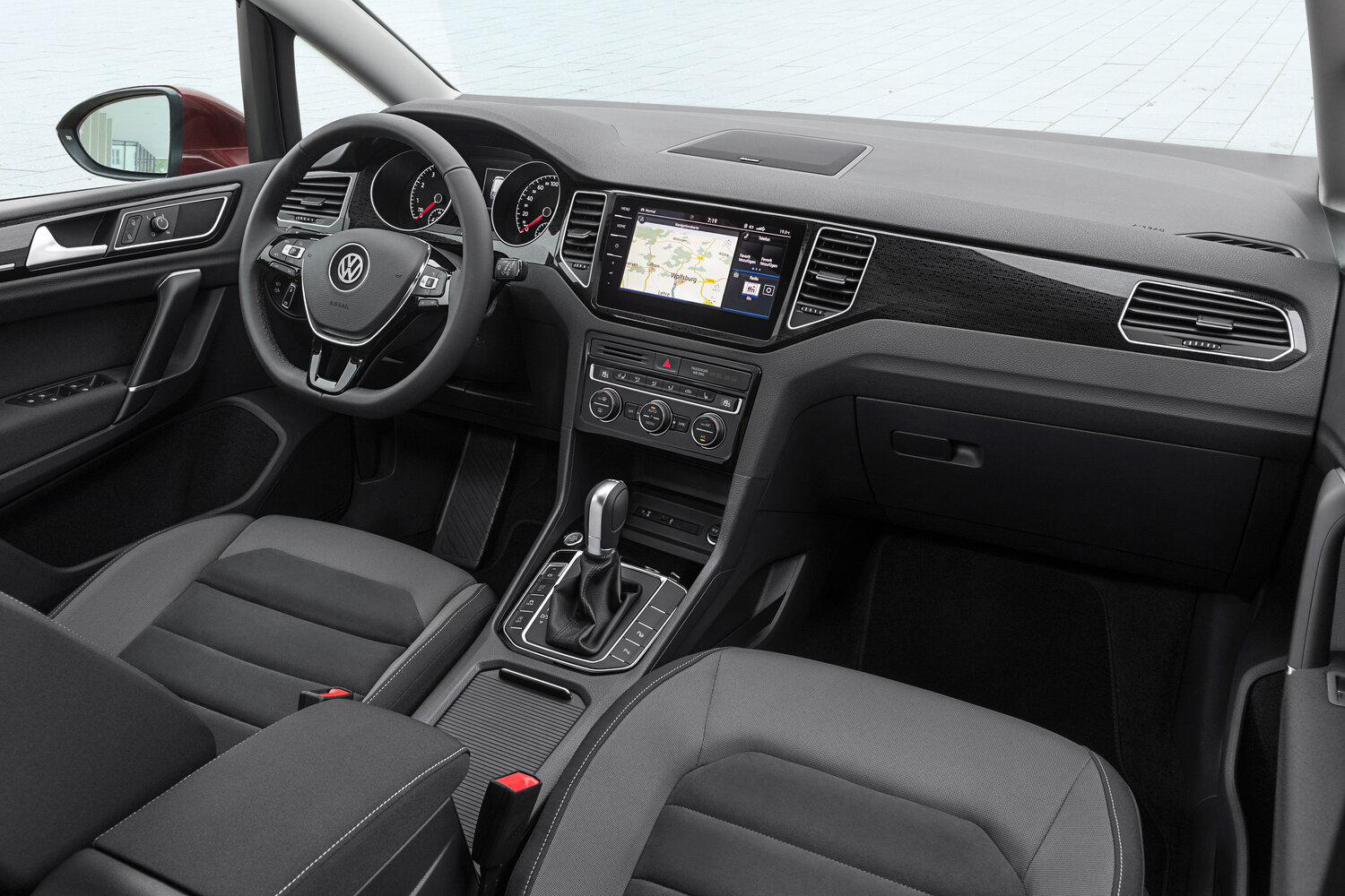 Volkswagen Golf Sportsvan, I Рестайлинг, 2017–2020, Компактвэн: Передняя часть салона