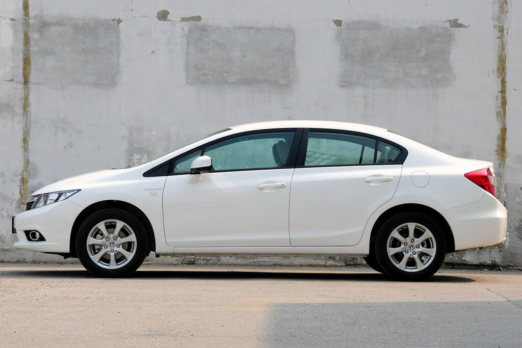 Honda Civic, 9 поколение, Седан, Китай, 01.2011 - 05.2014: фото поколения 7