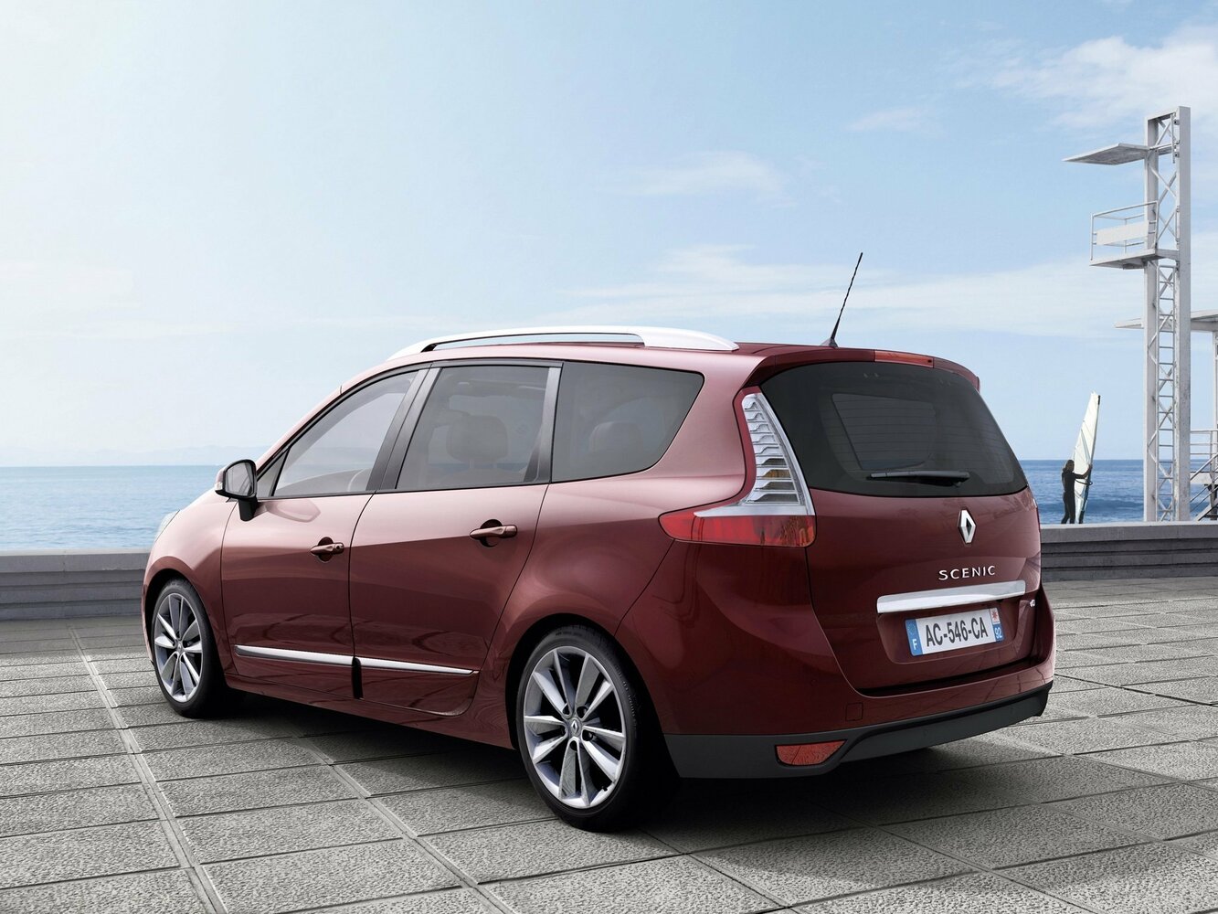 Renault Scenic, III Рестайлинг, 2012–2013, Компактвэн Grand: Вид сзади в три четверти