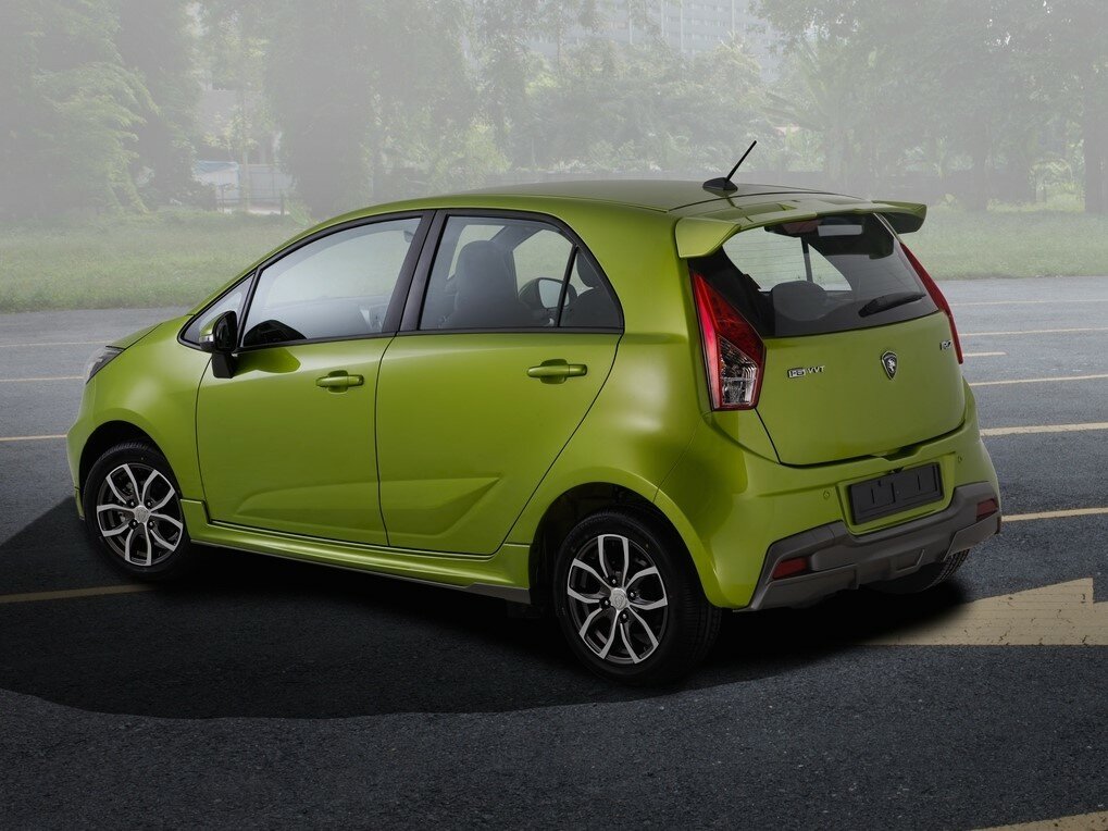 Proton Iriz, I, 2014–2017, Хэтчбек 5 дв.: Вид сзади в три четверти
