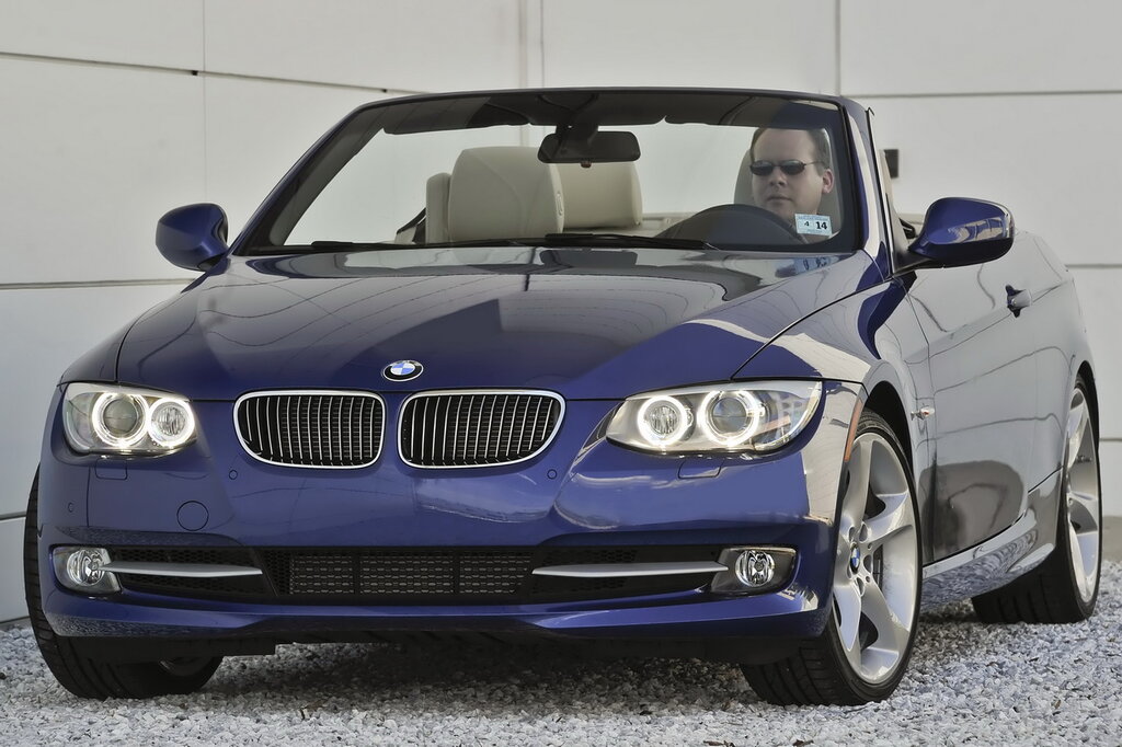 BMW 3-series, 5 поколение, E93, рестайлинг, Открытый кузов, США, 03.2010 - 07.2013: фото поколения 4