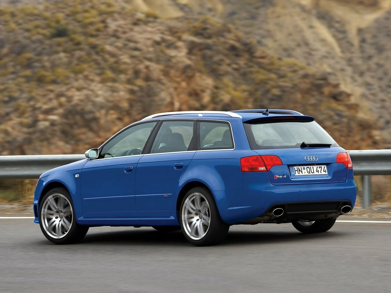 Audi RS 4, II (B7), 2005–2009, Универсал 5 дв.: Вид сзади в три четверти