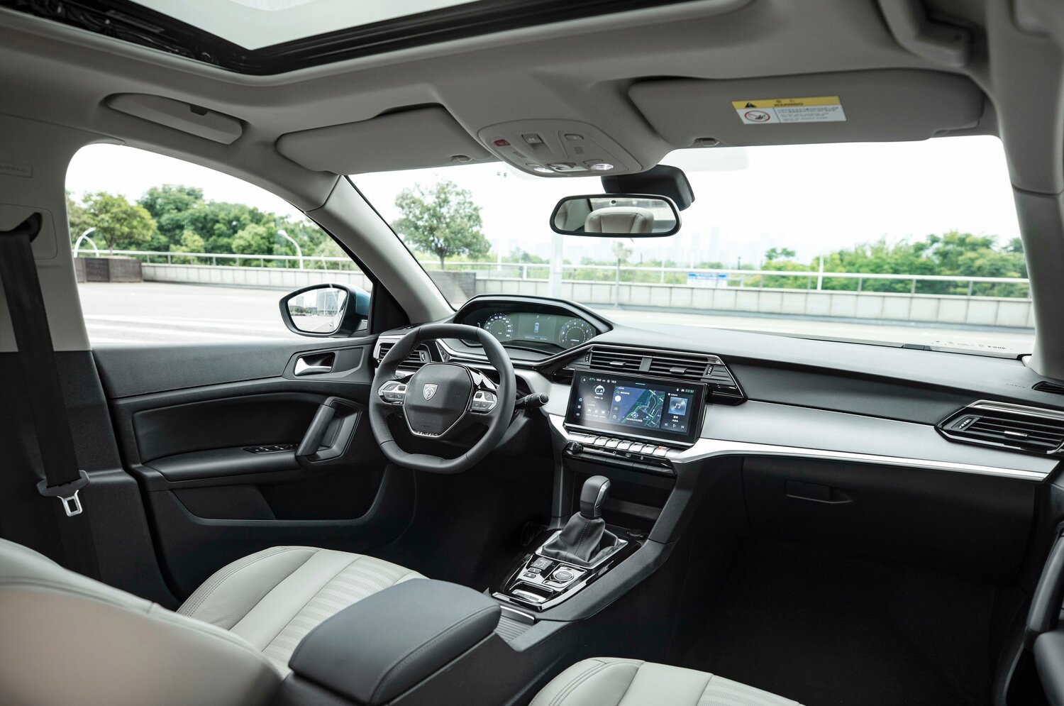 Peugeot 408, II Рестайлинг 2, 2022–2026, Седан: Передняя часть салона