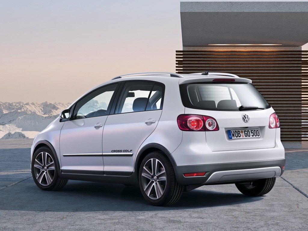 Volkswagen Golf Plus, I, 2005–2009, Хэтчбек 5 дв. Cross: Вид сзади в три четверти