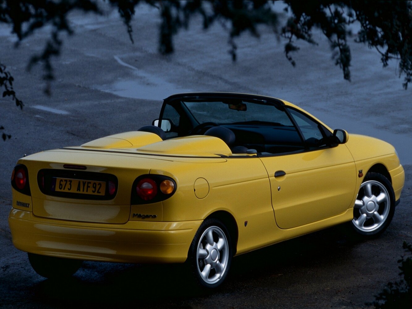 Renault Megane, I Рестайлинг, 1999–2003, Кабриолет: Вид сзади в три четверти