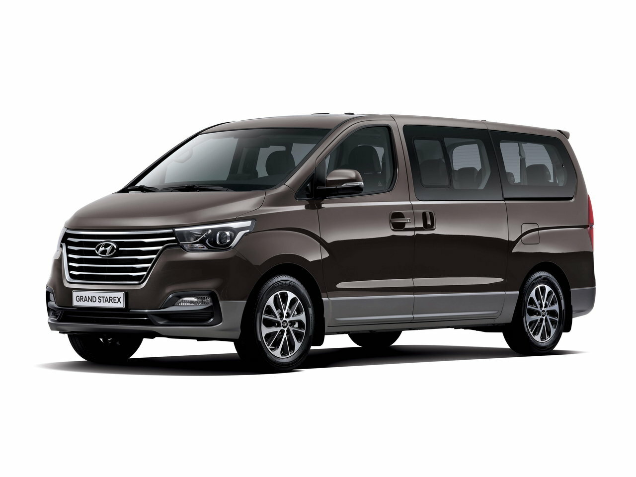 Hyundai Grand Starex, I Рестайлинг 2, 2017–2021, Минивэн: Вид сбоку