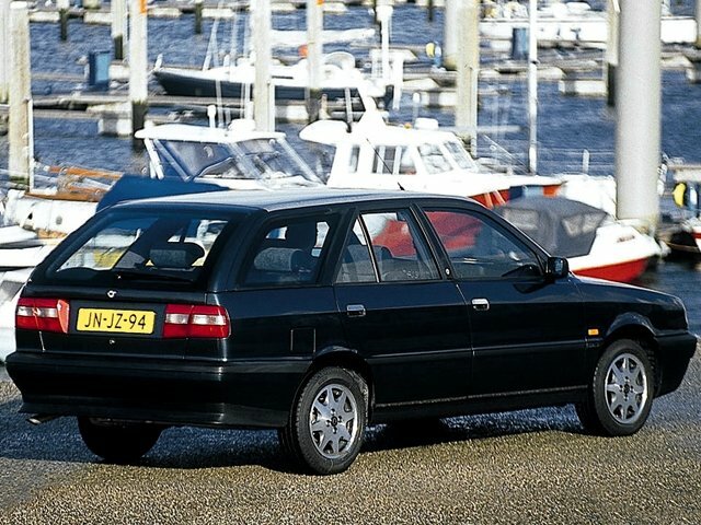Lancia Dedra, , 1989–2000, Универсал 5 дв.: Вид сзади в три четверти