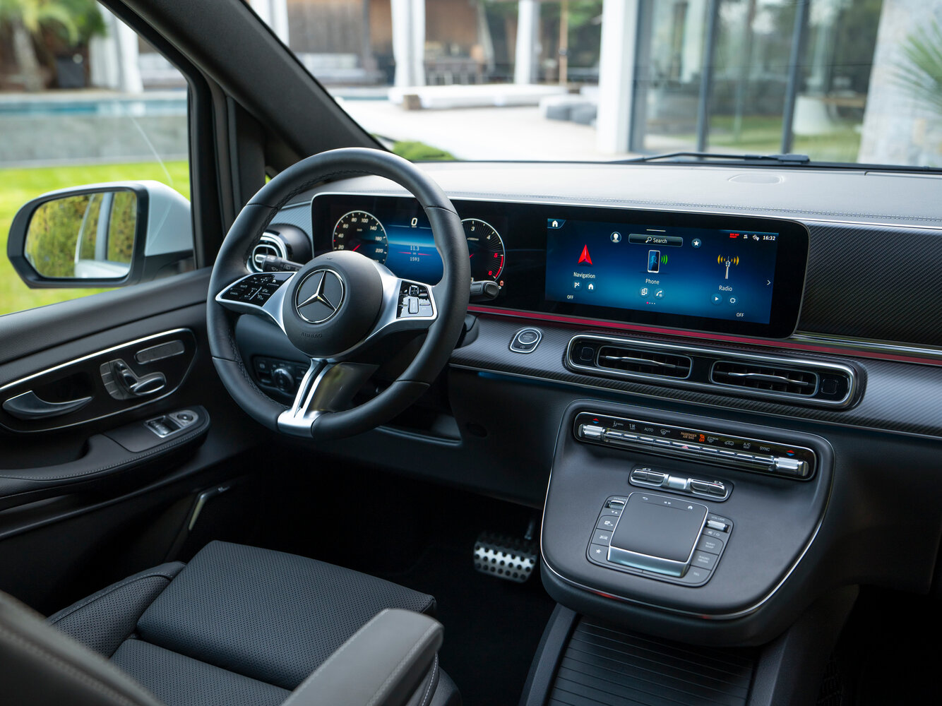 Mercedes-Benz V-Класс, III (W447) facelift 2, 2023–2026, Minivan Extra Long: Front cabin