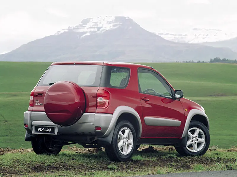 Toyota Rav4, 2 поколение, XA20, Джип/suv 3 дв., Япония, 05.2000 - 07.2003: фото поколения 6