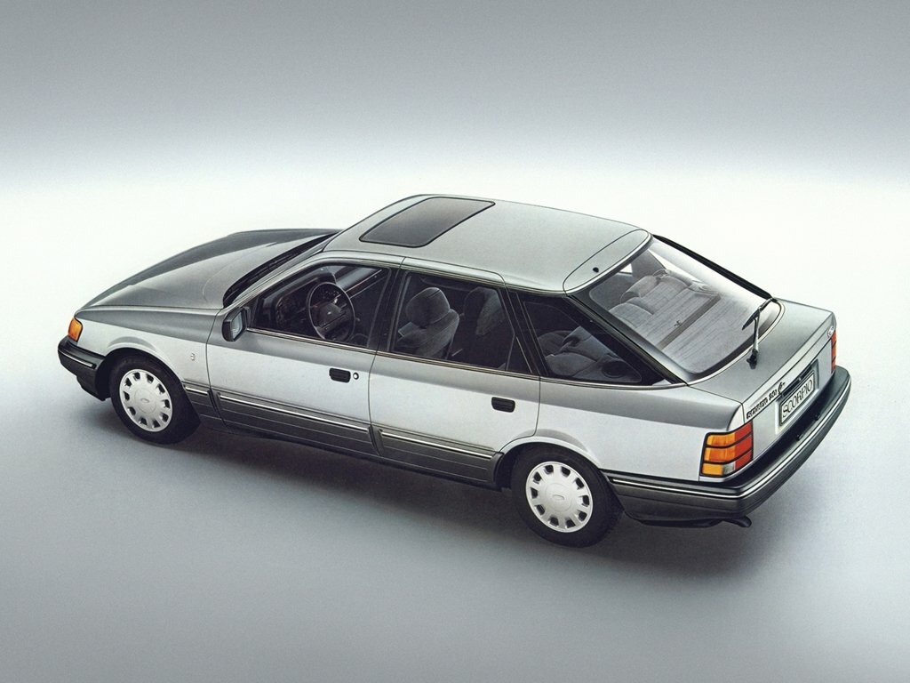 Ford Scorpio, I, 1985–1994, Хэтчбек 5 дв.: Вид сзади в три четверти