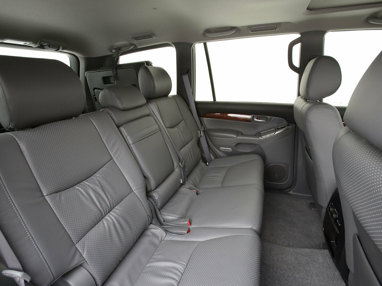 Toyota Land Cruiser Prado, 120 Series facelift, 2007–2009, SUV 5 door: Rear cabin