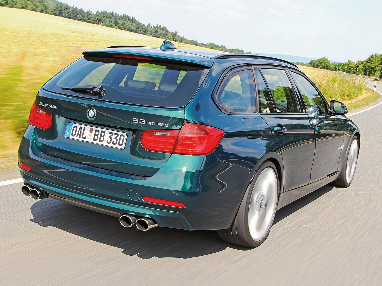 Alpina B3, F30, 2013–2017, Универсал 5 дв.: Вид сзади в три четверти