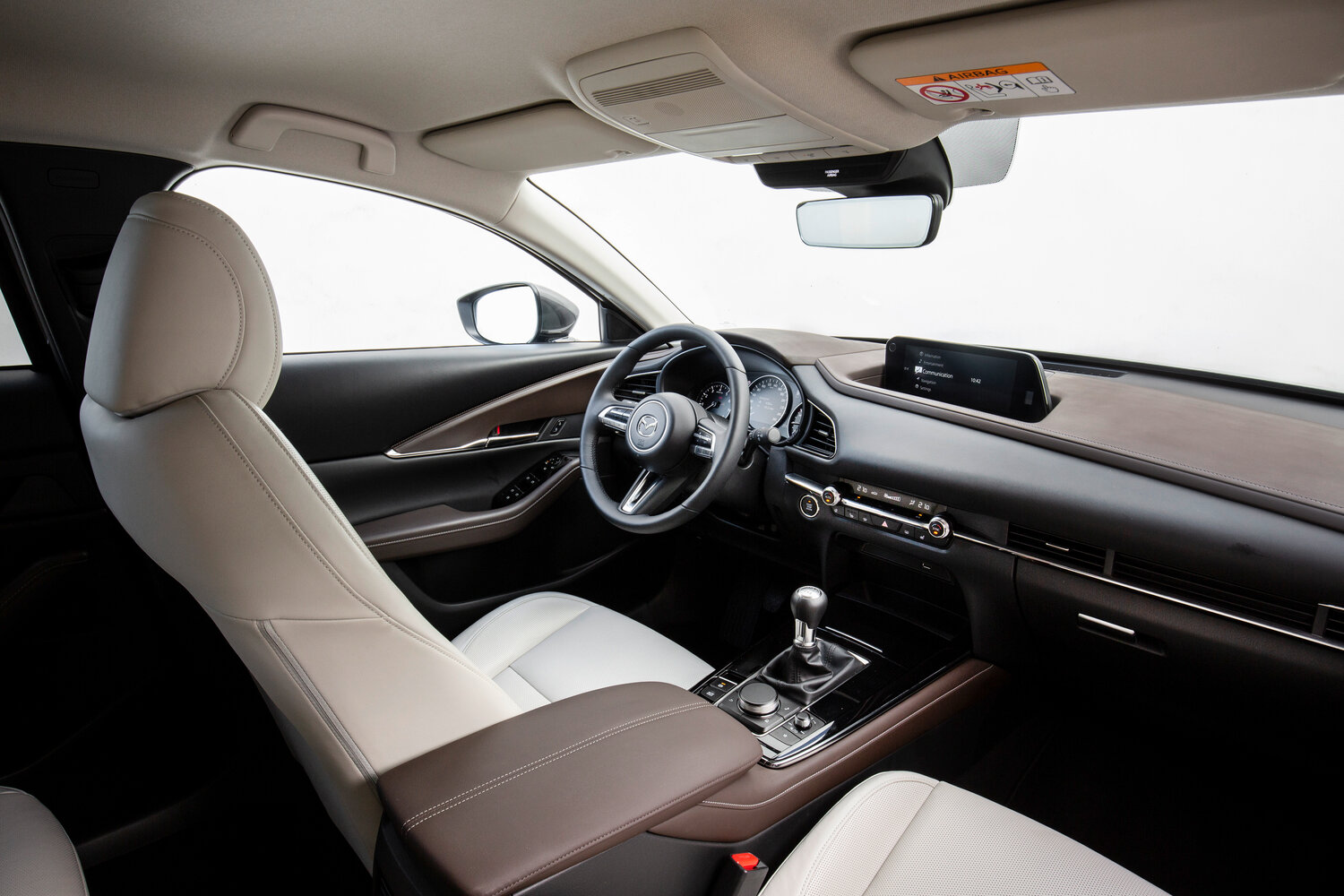 Mazda CX-30, I, 2019–2026, Внедорожник 5 дв.: Передняя часть салона