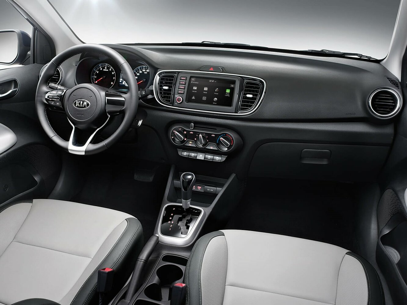 Kia Soluto, , 2025–2026, Седан: Передняя панель