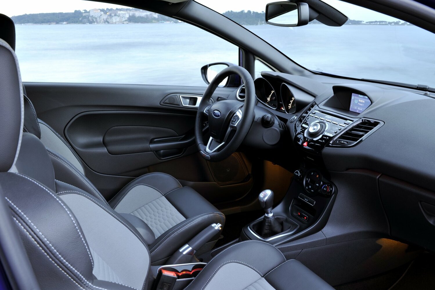 Ford Fiesta ST, VI, 2013–2018, Hatchback 3 door: Front cabin