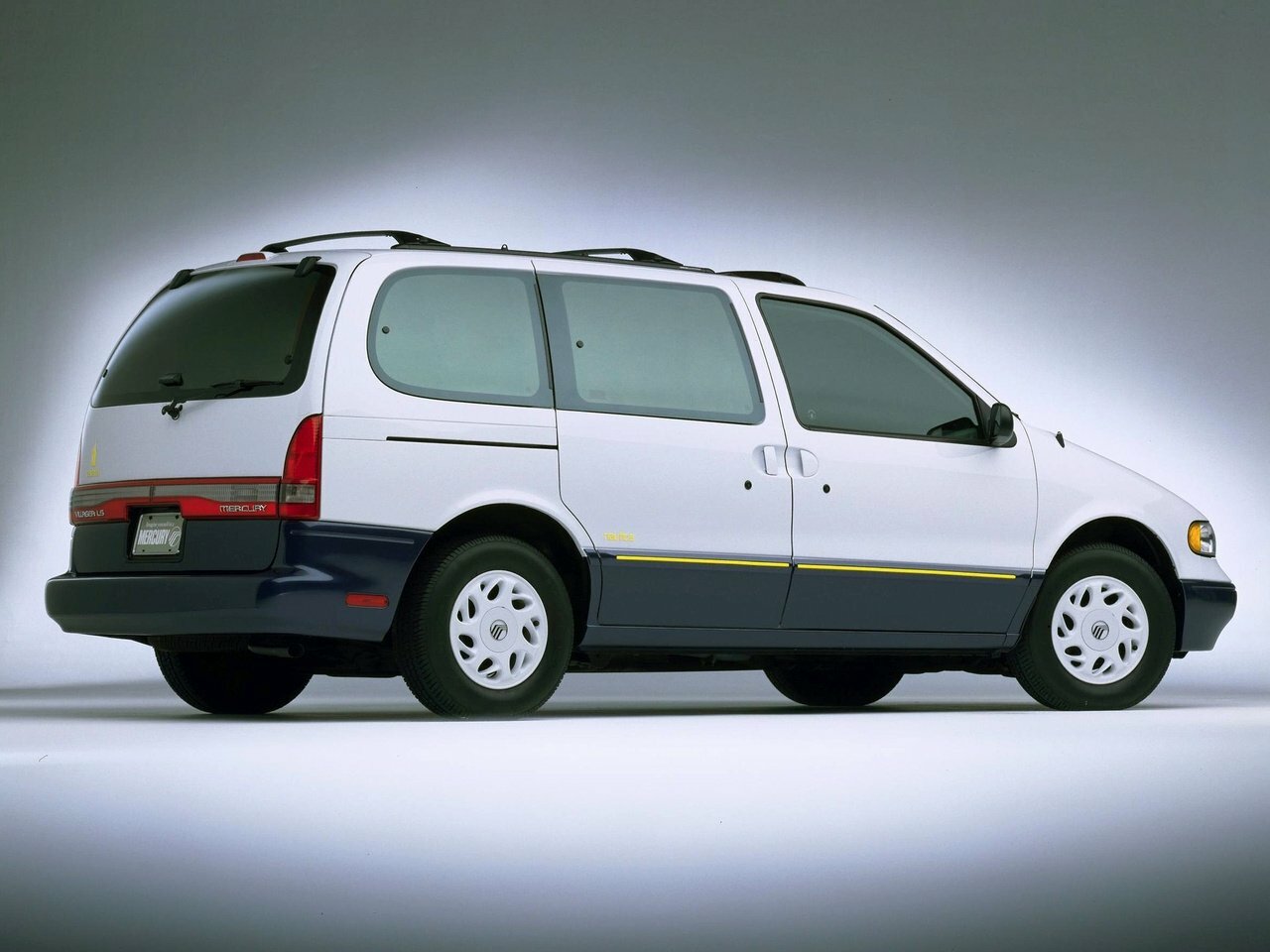 Mercury Villager, I, 1992–1998, Минивэн: Вид сзади в три четверти