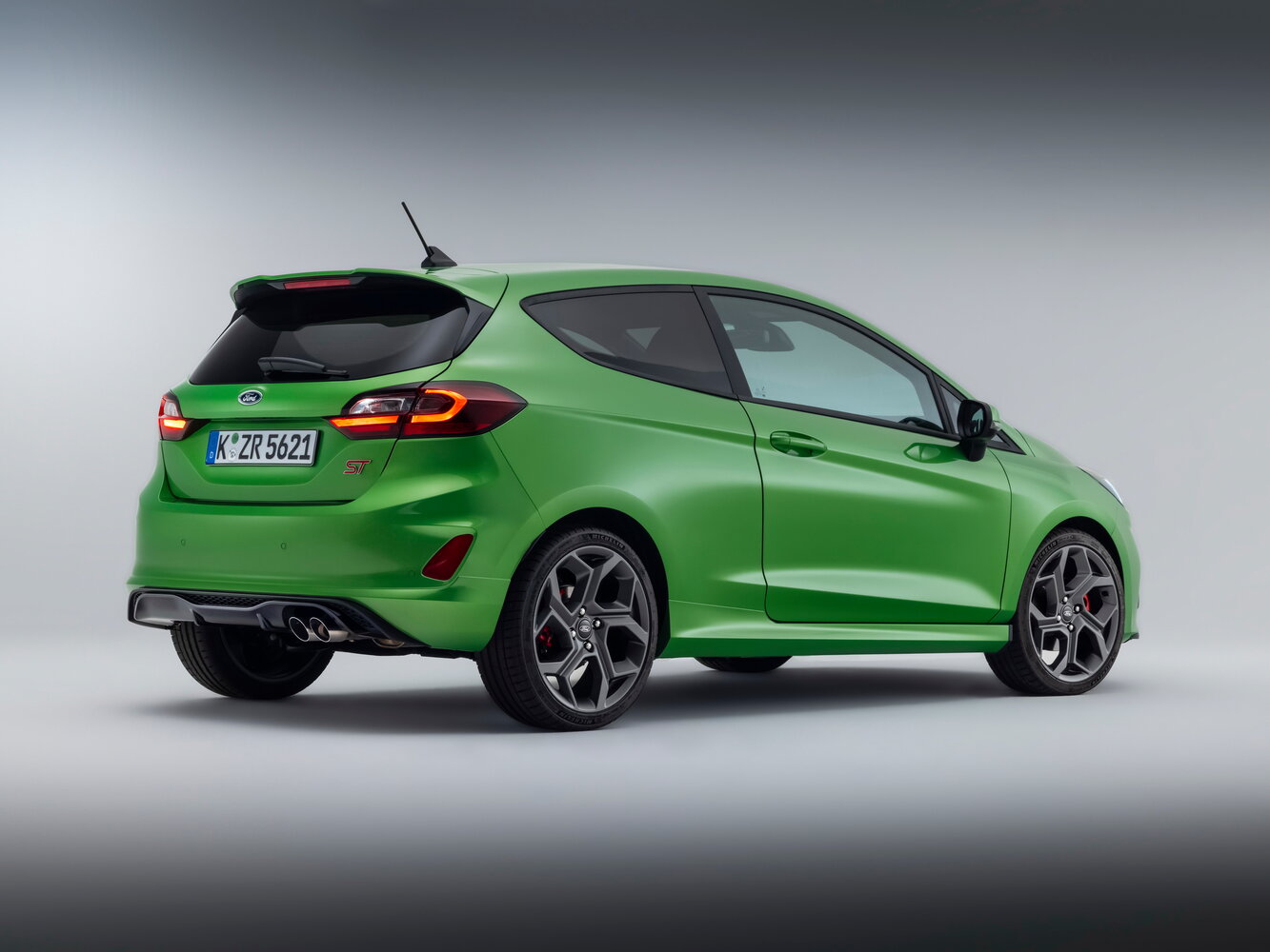 Ford Fiesta, Mk7 facelift, 2021–2023, Hatchback 3 door: Rear three-quarter view