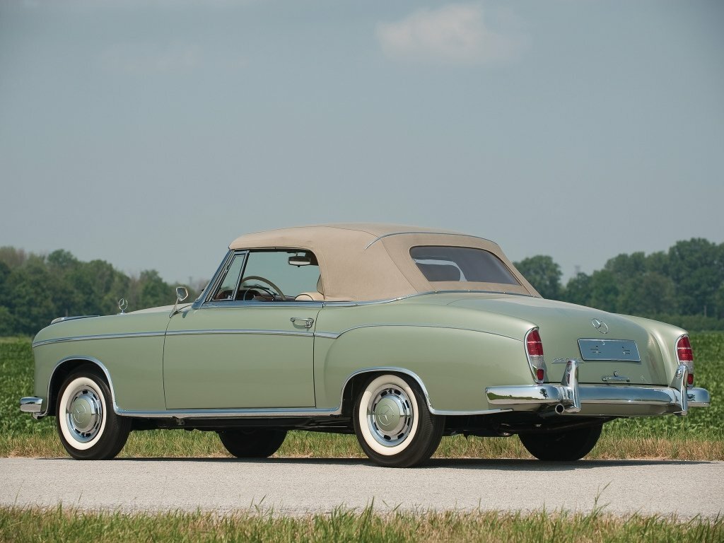 Mercedes-Benz W128, , 1958–1960, Кабриолет: Вид сзади в три четверти