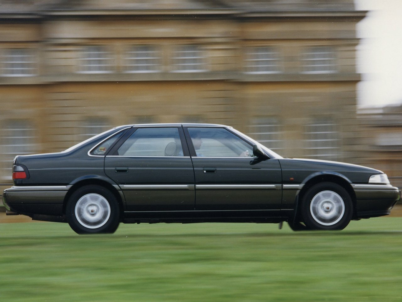 Rover 800, , 1986–1999, Sedan: Side view