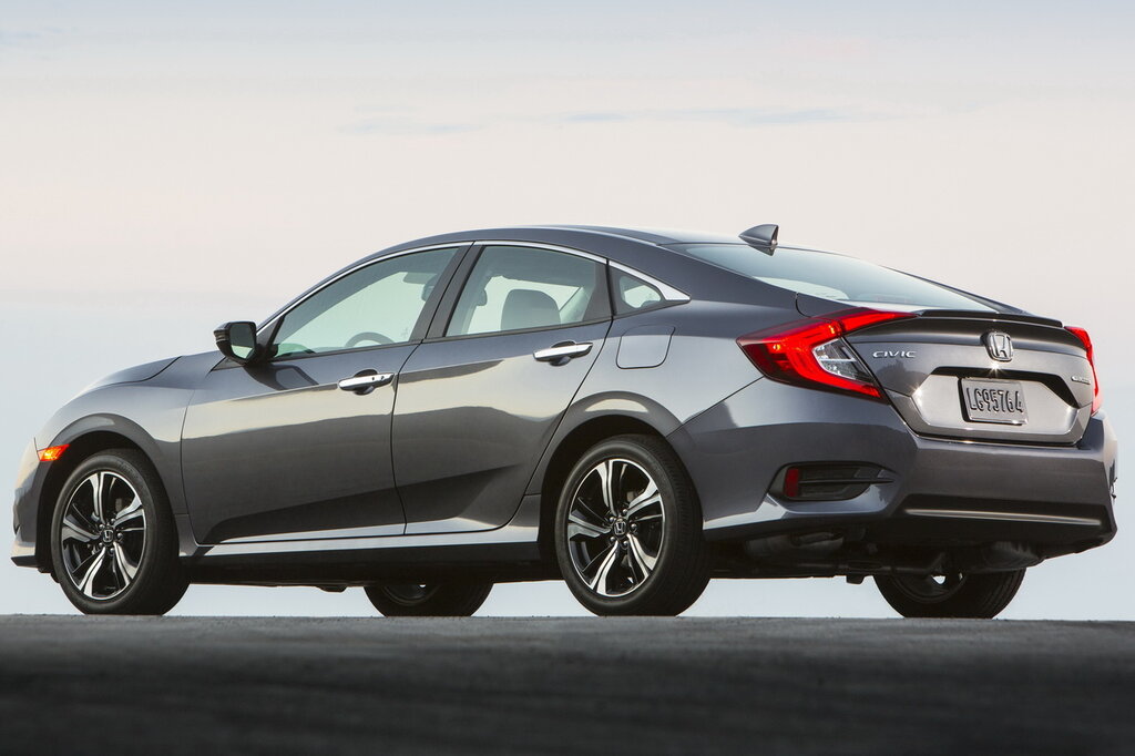 Honda Civic, 10 поколение, FC, Седан, США, 09.2015 - 07.2019: фото поколения 13
