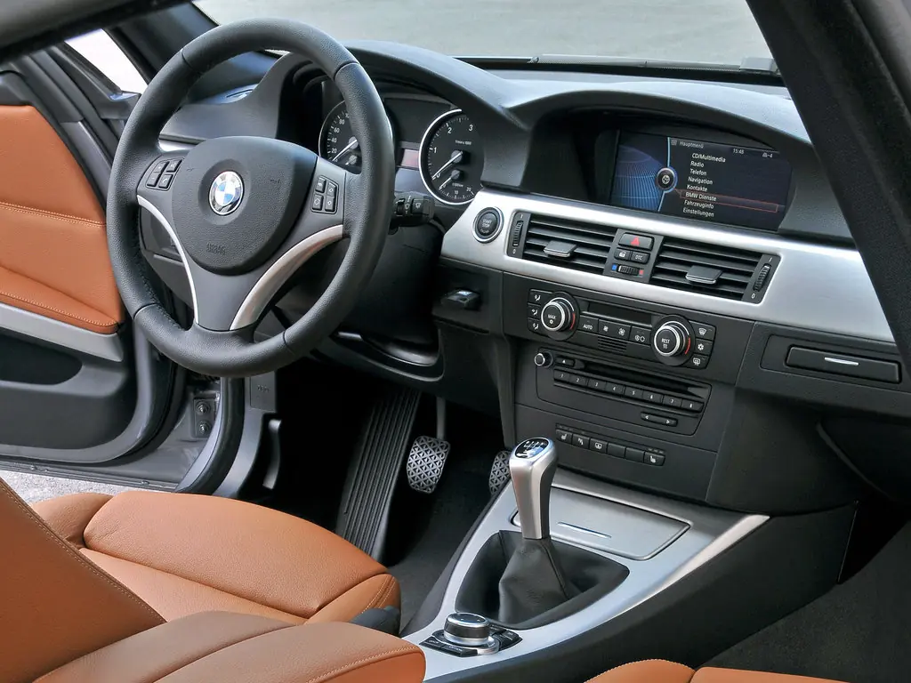 BMW 3-series, 5 поколение, E90, рестайлинг, Седан, Россия, 09.2008 - 01.2012: фото поколения 12