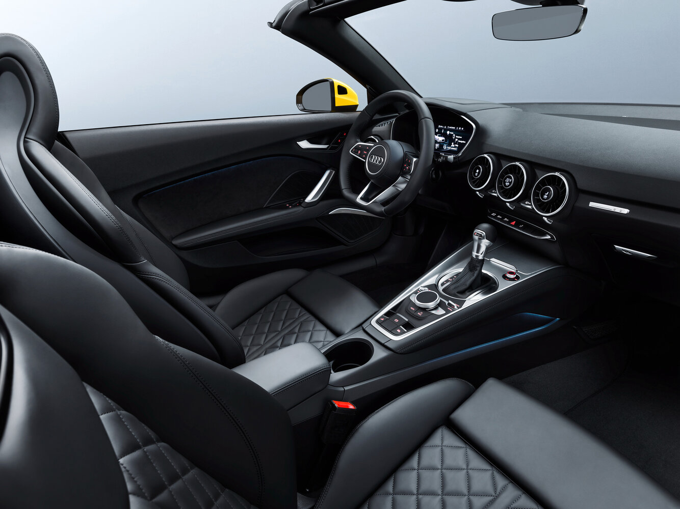 Audi TT, III (8S) facelift, 2018–2023, Родстер: Front cabin