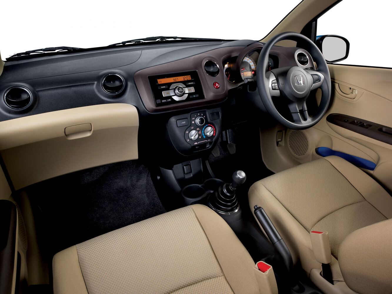 Honda Brio, I, 2011–2018, Hatchback 5 door: Front cabin