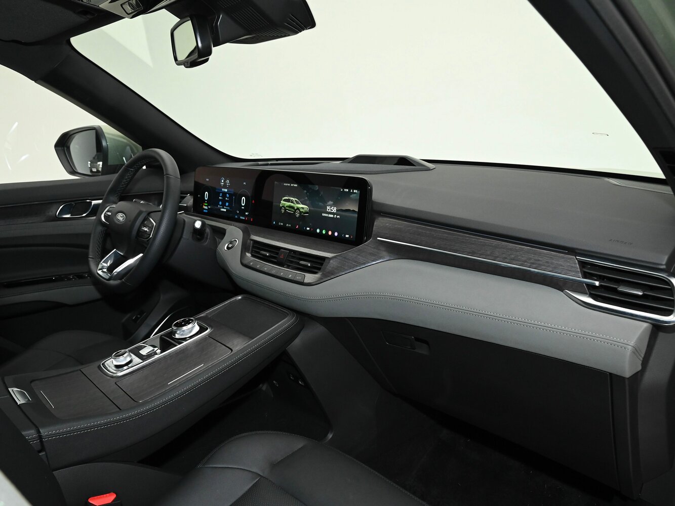 Ford Equator, I Рестайлинг, 2024–2026, Внедорожник 5 дв.: Передняя часть салона