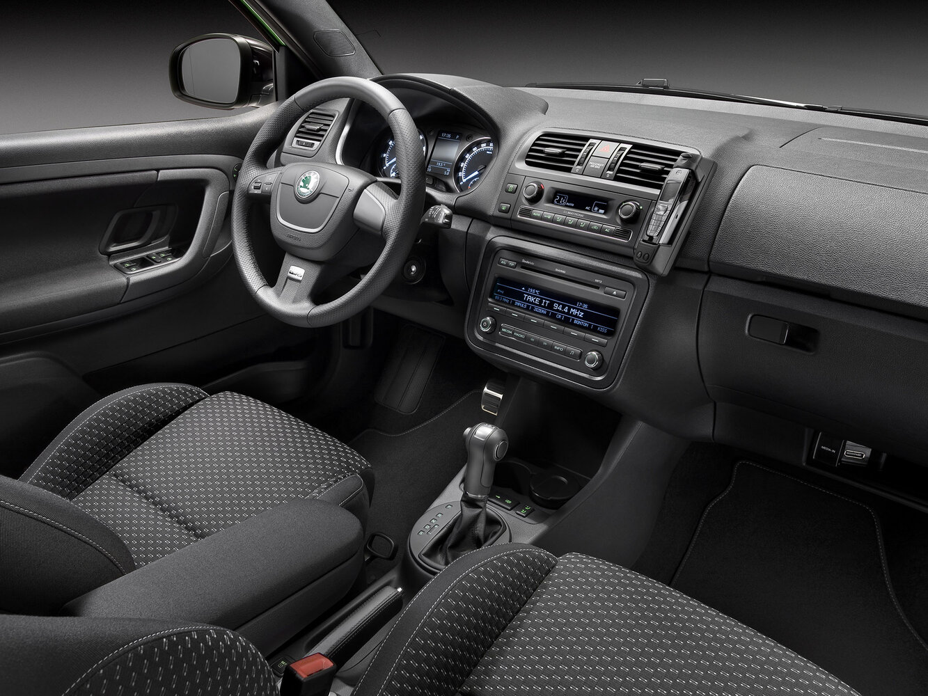 Skoda Fabia RS, II, 2010–2014, Хэтчбек 5 дв.: Передняя часть салона